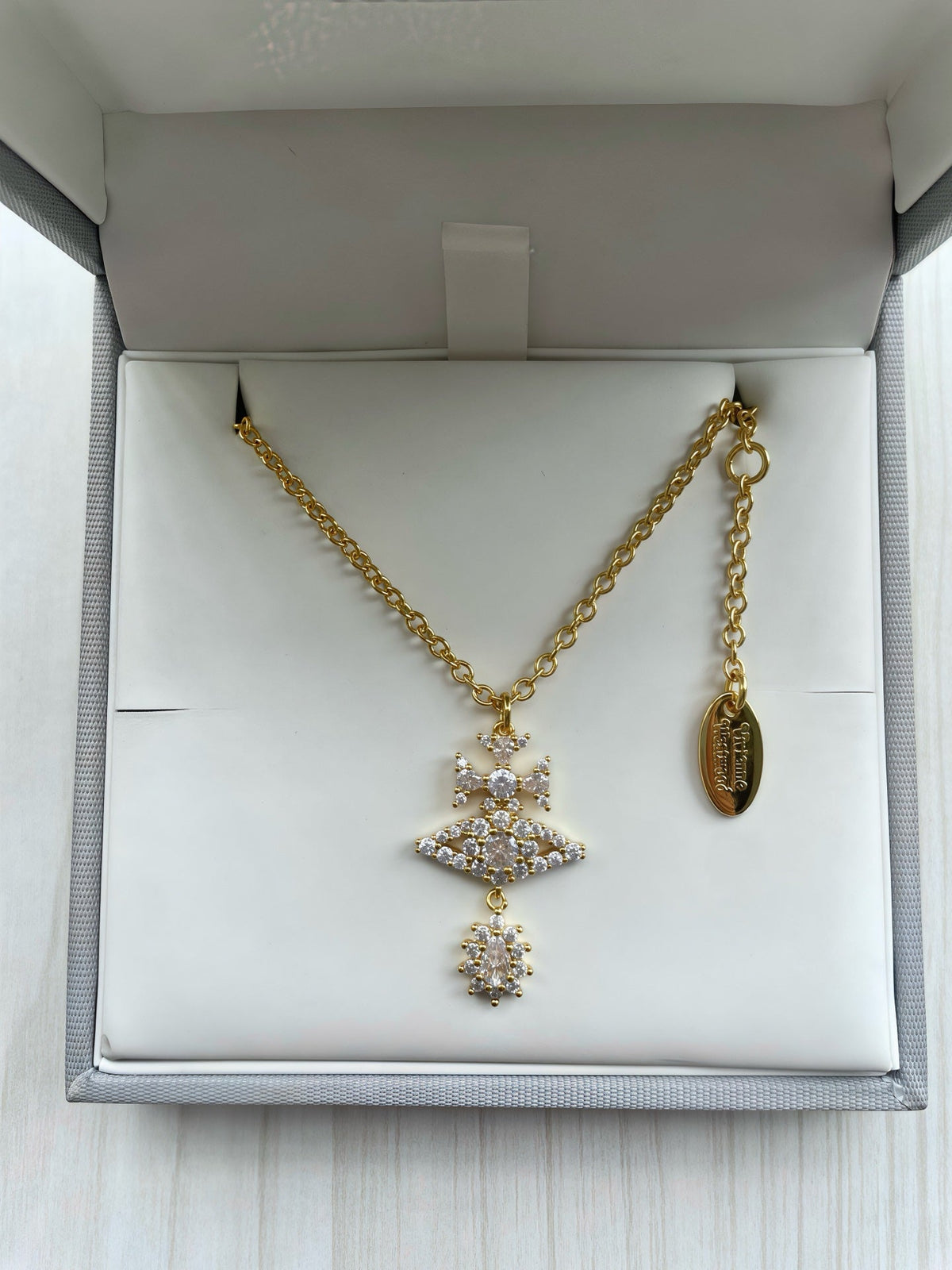 Vivienne Westwood 2026 Rhinestone Collar Necklace
