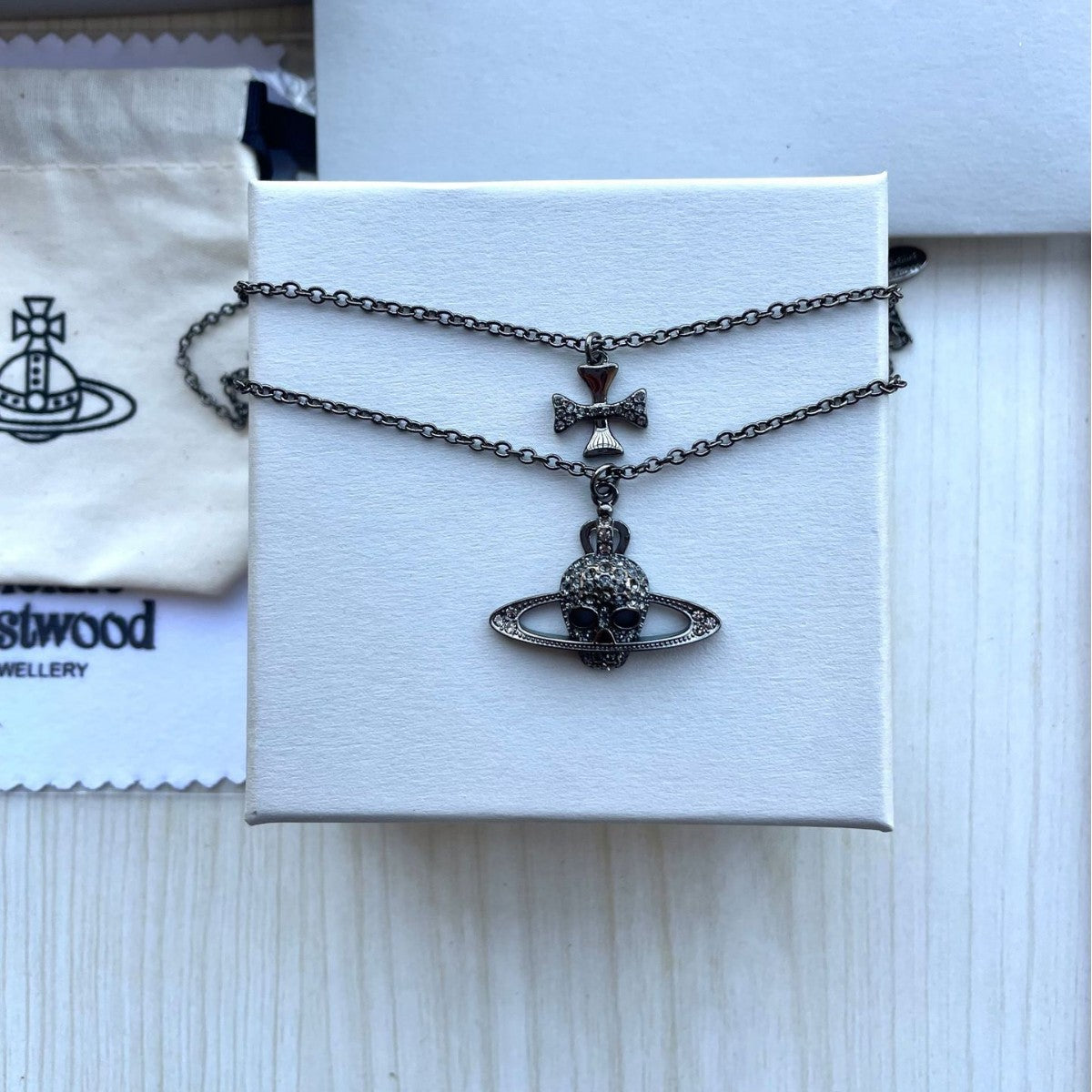 Vivienne Westwood 2026 Double-Layer Skull & Cross Necklace