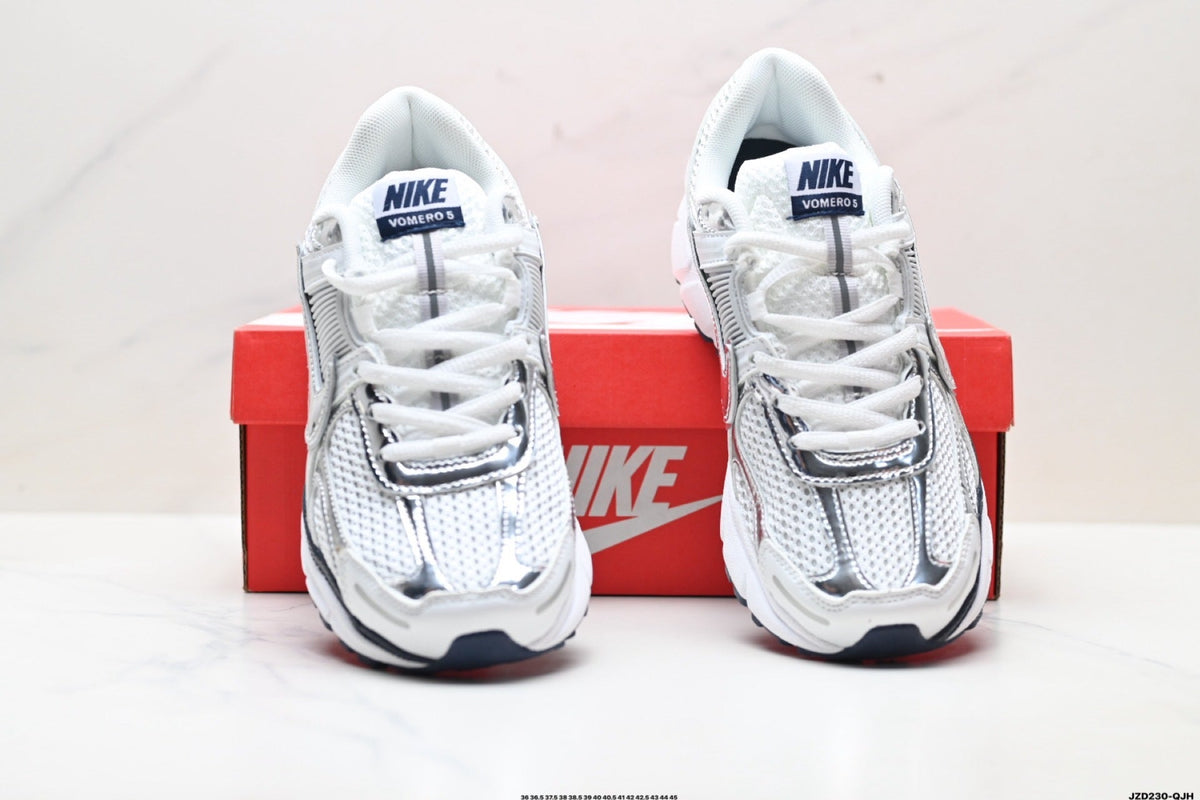 NIKE New Arrivals Running Shoe