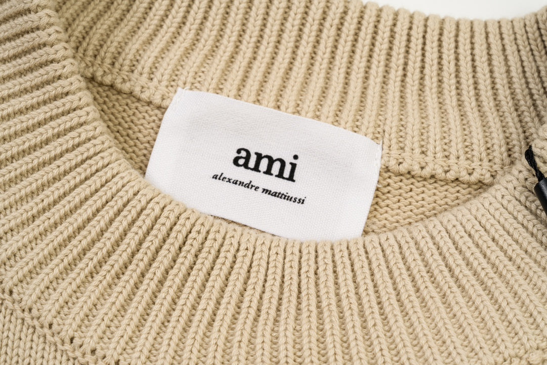 2026 AMI PARIS  Unisex  Sweater