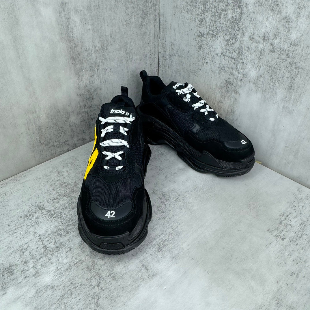 Balenciaga Limited Edition Couple's Style Shoe