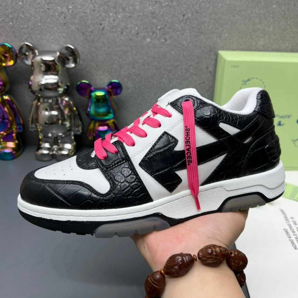 Off-White  Arrow Logo Leather Sneakers #41