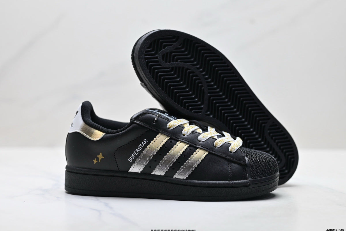 Adidas K81801450 Unisex Shell-Toe Sneakers