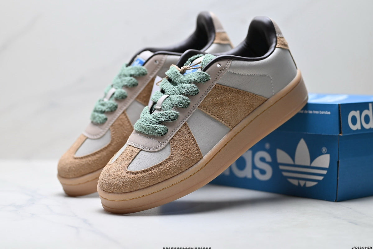 Adidas K81801650 Unisex Casual Sneakers