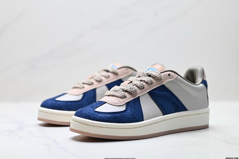Adidas K81801650 Unisex Casual Sneakers