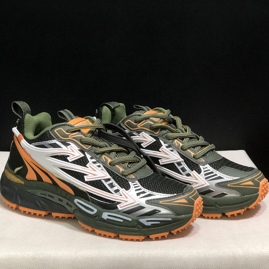 Off-White  Arrow logo Sports shoe