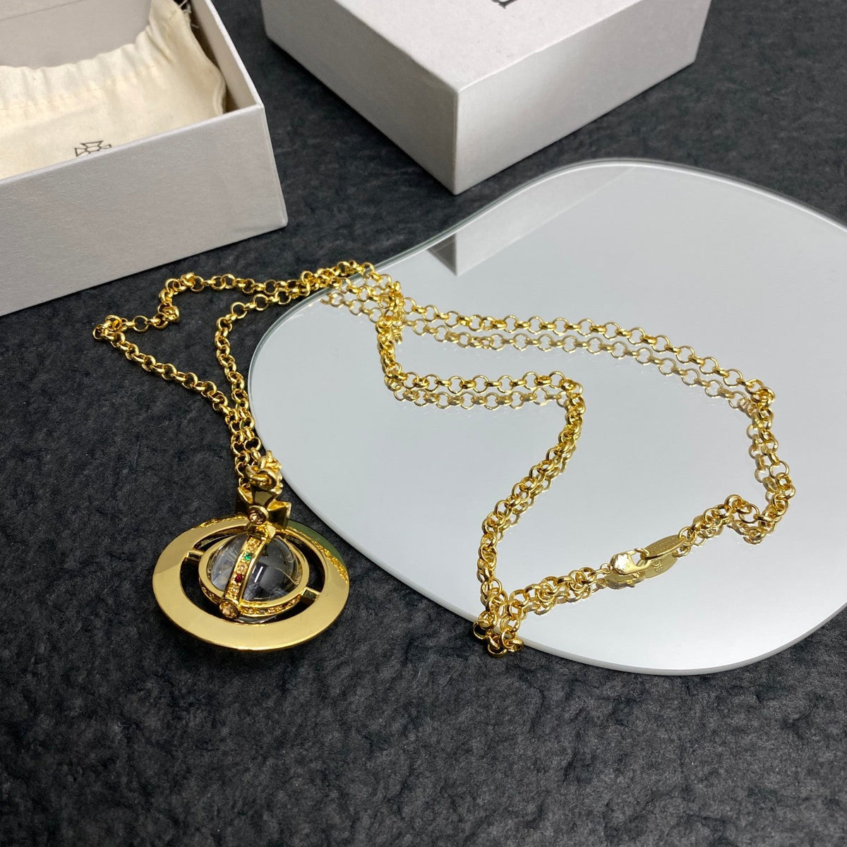Vivienne Westwood 2026 Minimalist Planet Crystal Necklace