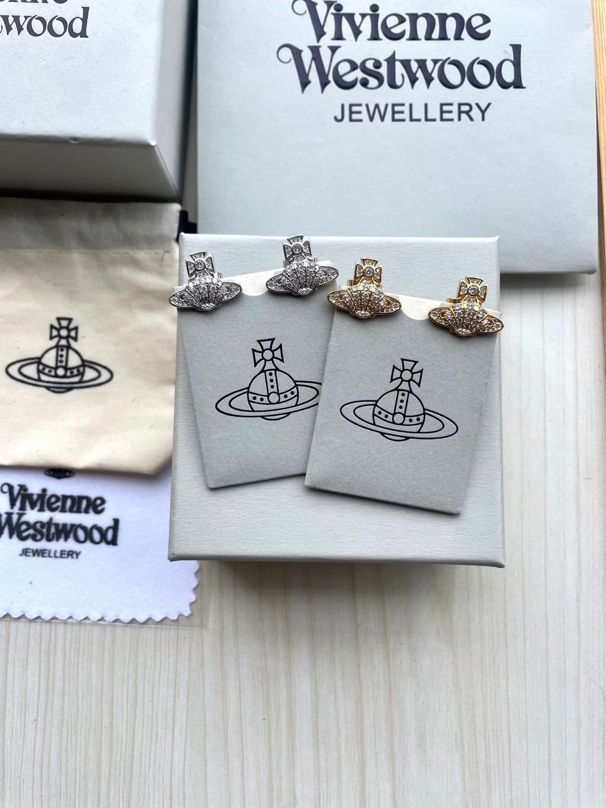 Vivienne Westwood Saturn Stud Earrings (Full Rhinestone)