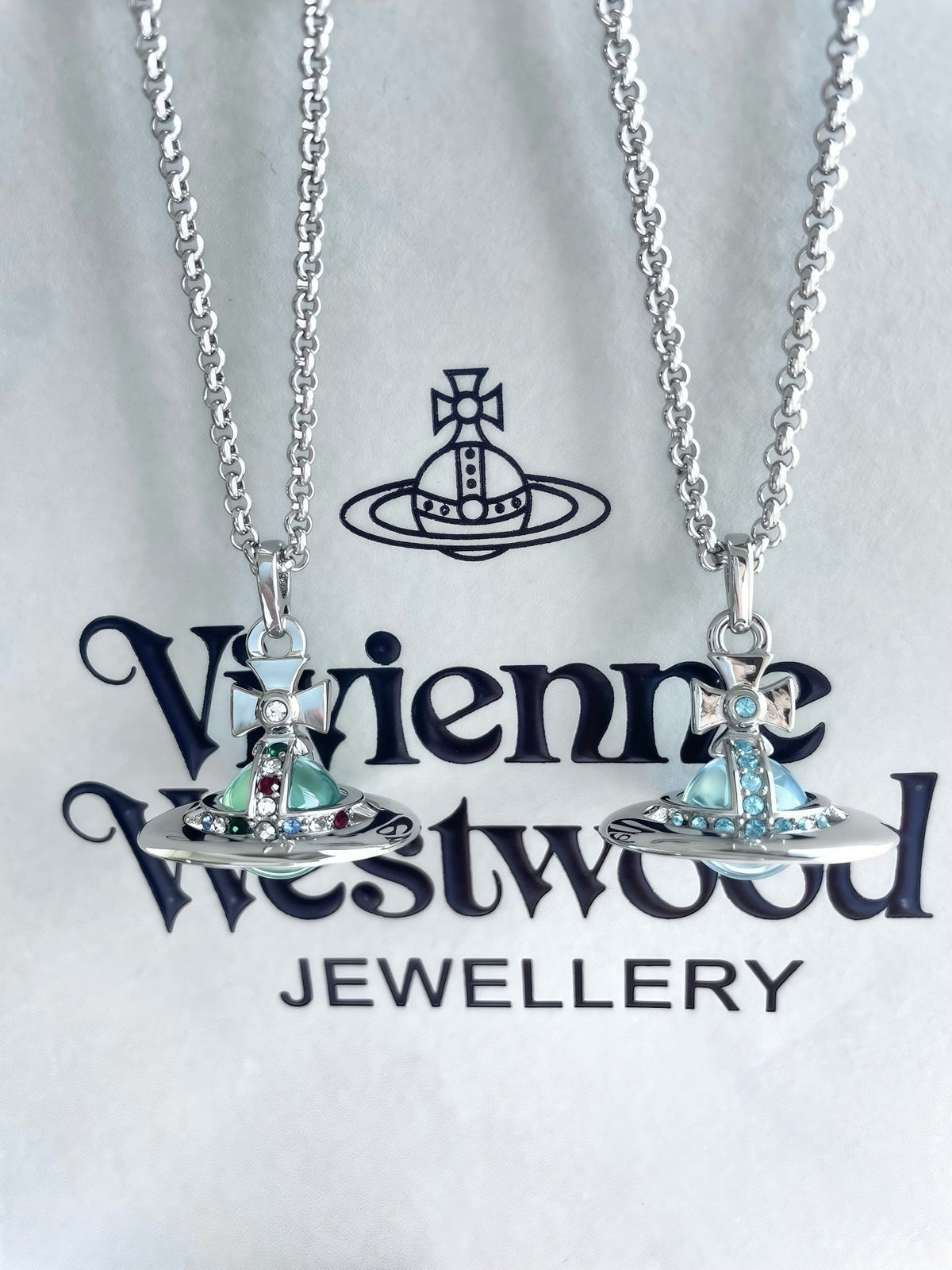 Vivienne Westwood 2026 "Planet Flight" Necklace