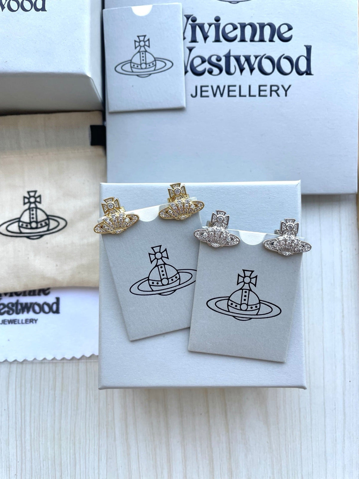 Vivienne Westwood Full-Rhinestone Studs