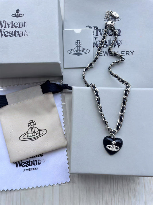 Vivienne Westwood 2026 Shell Clavicle Necklace
