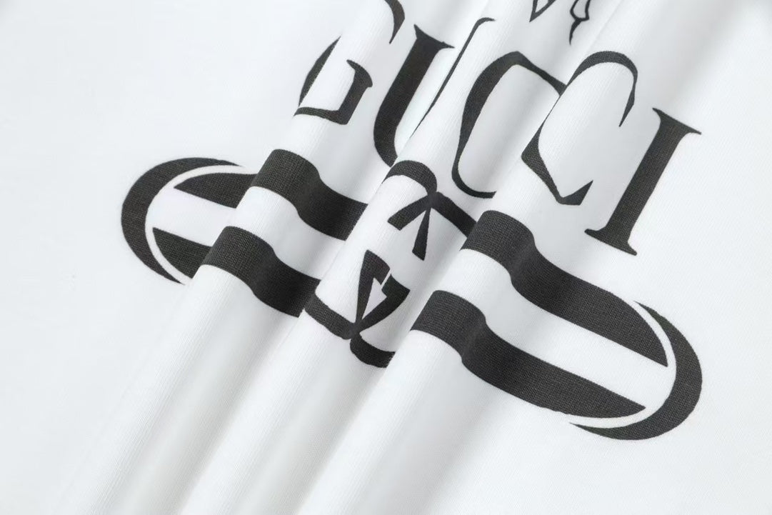 Gucci Signature Bee GG Logo T-Shirt
