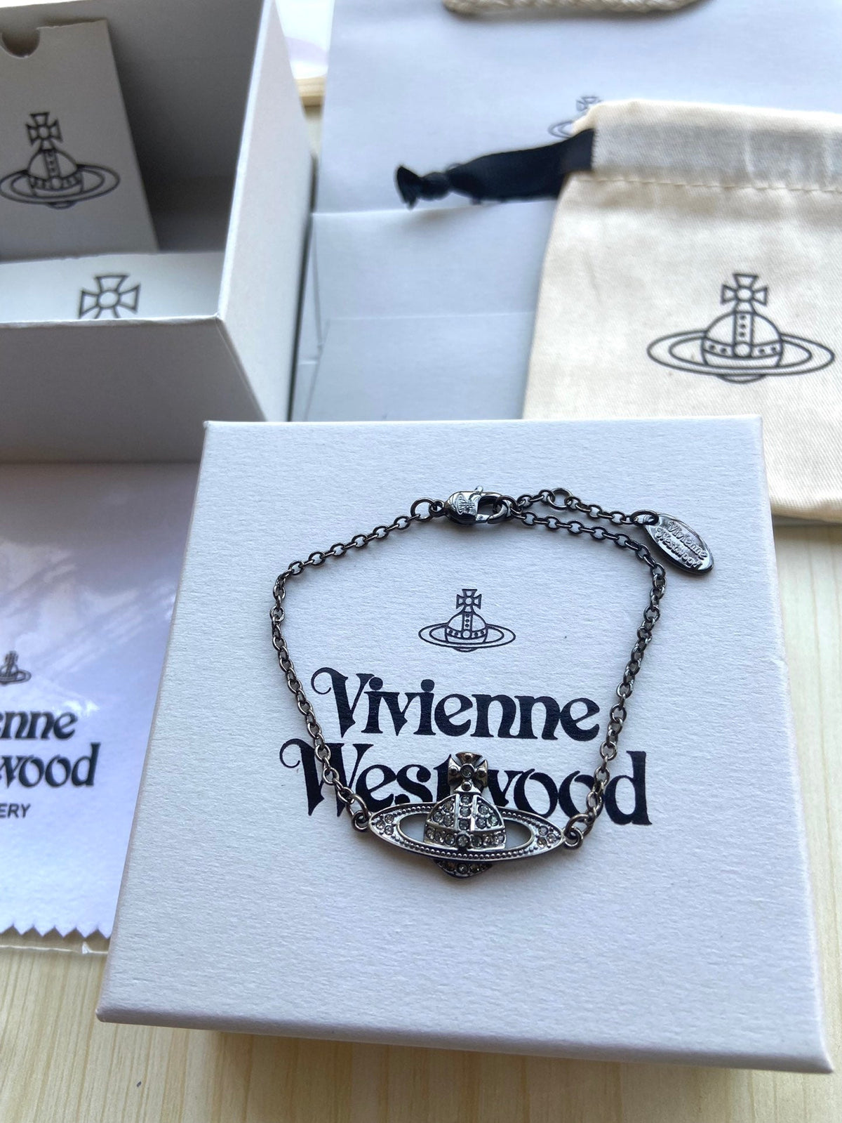 Vivienne Westwood 2026 Saturn Full-Rhinestone Bracelet