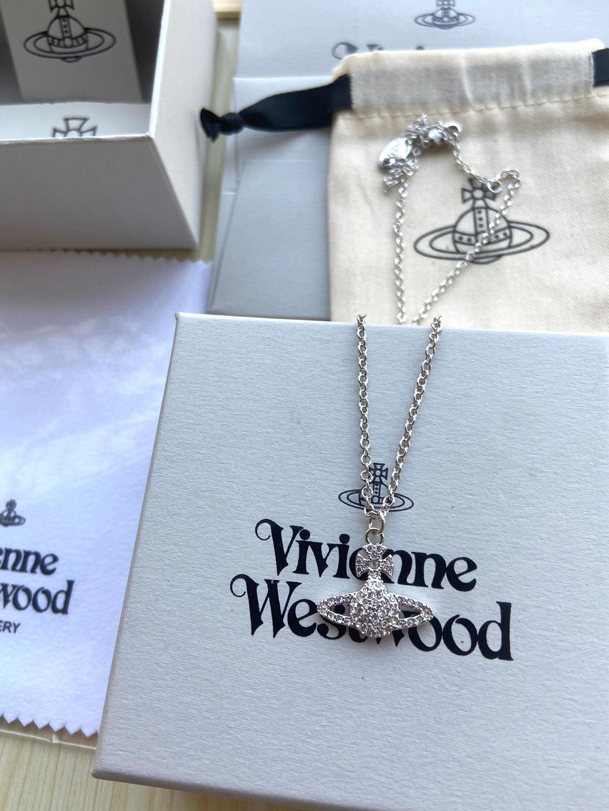 Vivienne Westwood 2026 Rhinestone Collar Necklace
