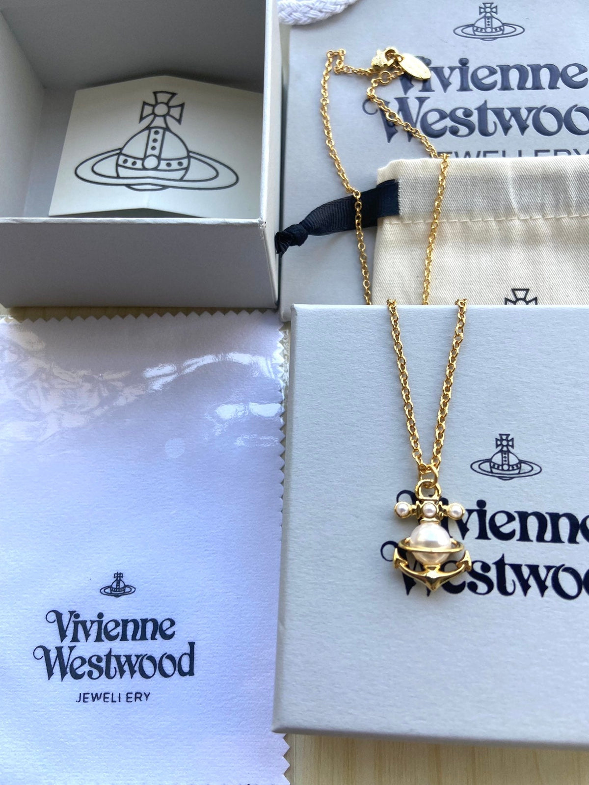 Vivienne Westwood 2026 Pearl Pendant Clavicle Chain