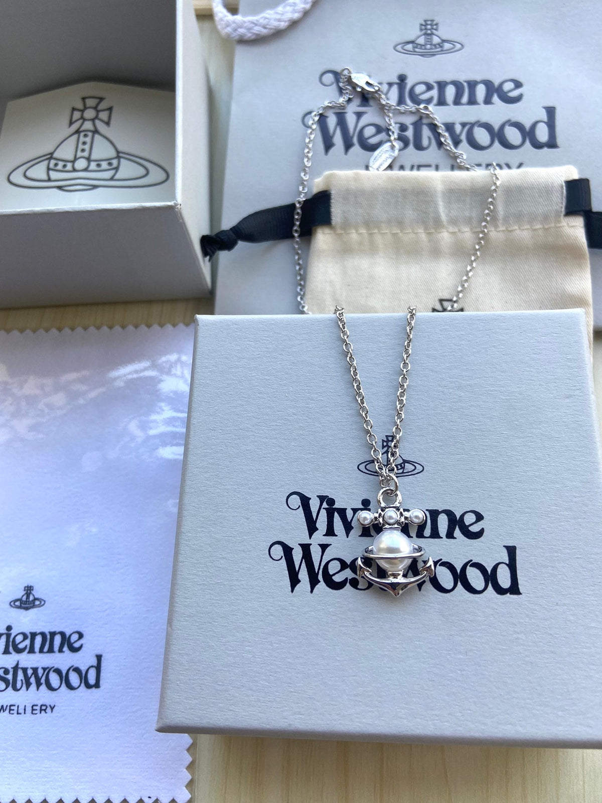 Vivienne Westwood 2026 Pearl Pendant Clavicle Chain