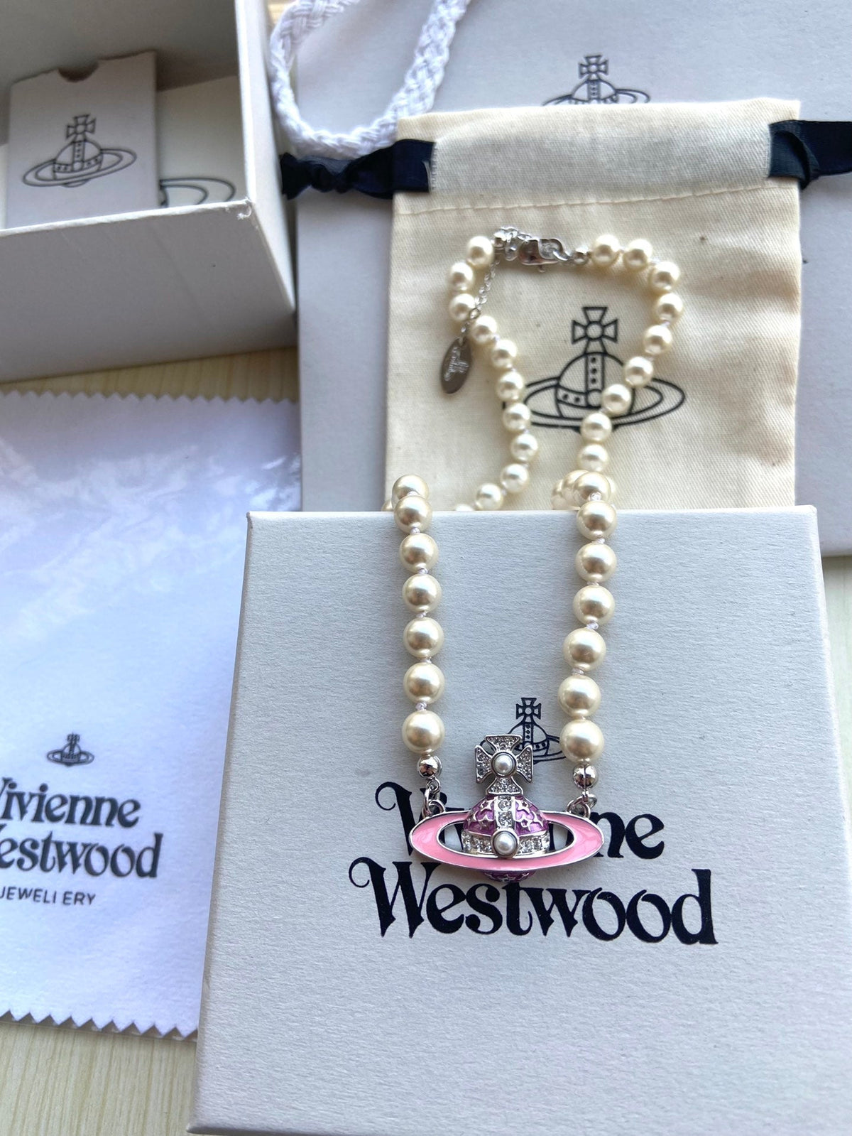 Vivienne Westwood 2026 Pearl Planet Necklace