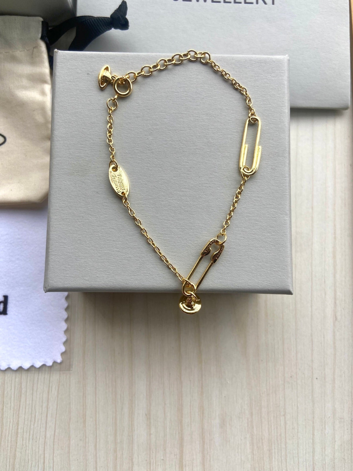 Vivienne Westwood 2026 Minimalist Safety Pin Bracelet