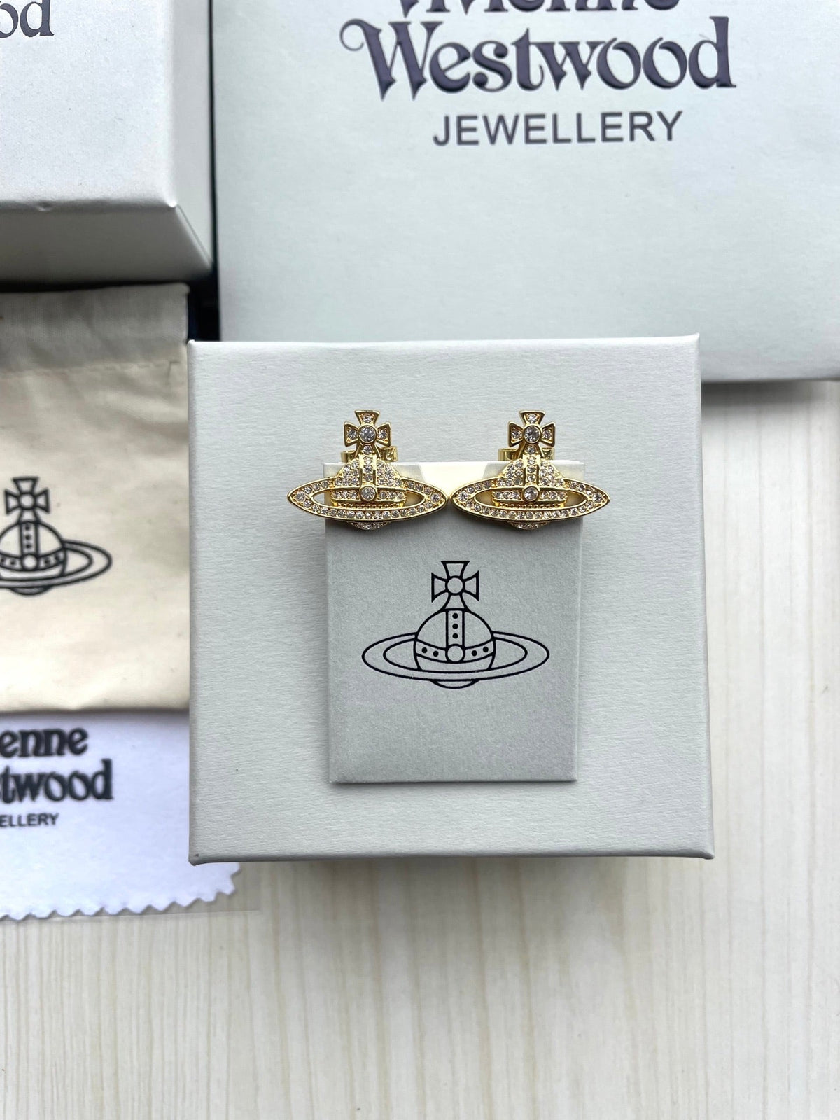 Vivienne Westwood Saturn Stud Earrings (Full Rhinestone)