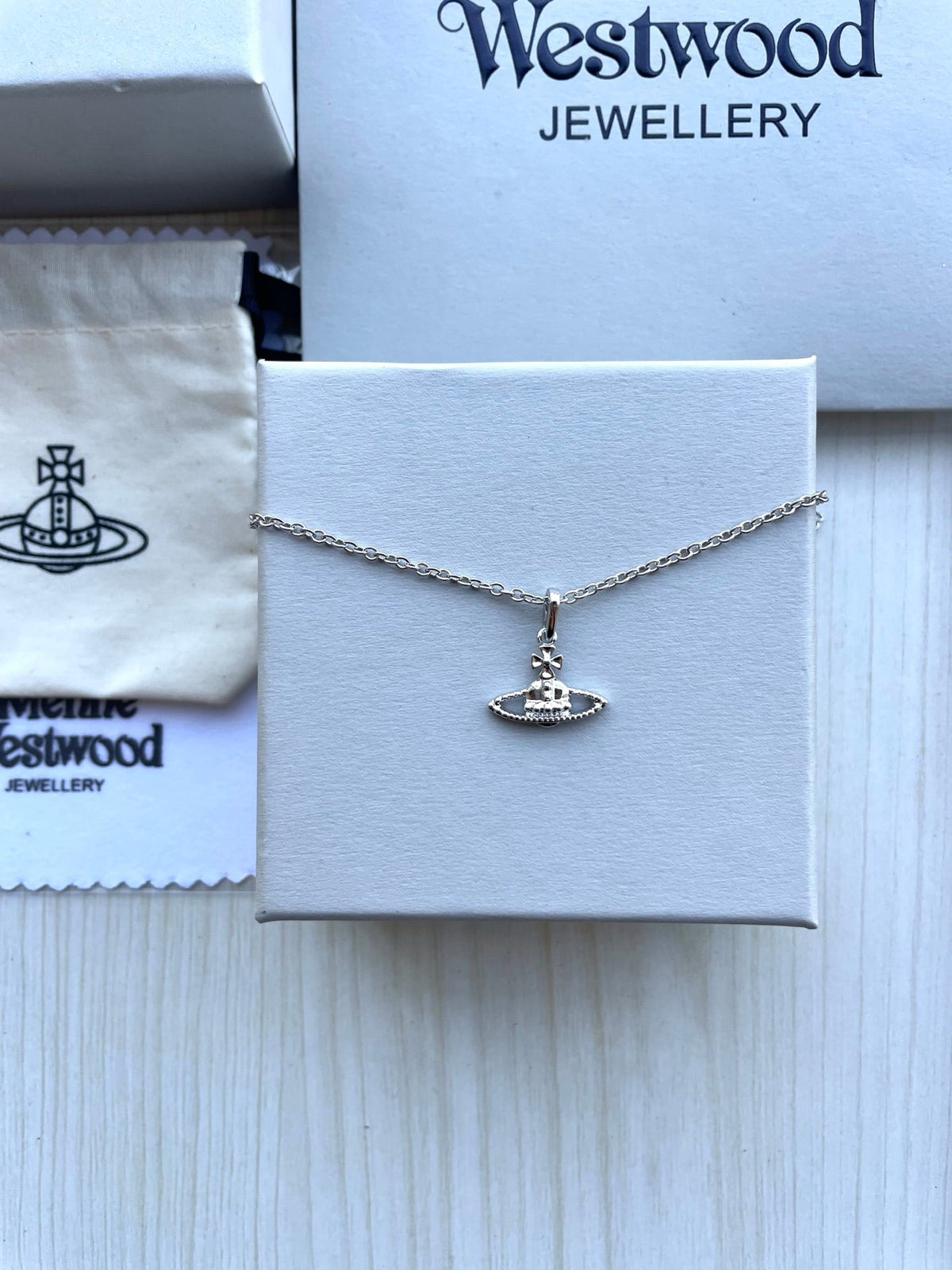 Vivienne Westwood 2026 Planet Clavicle Necklace