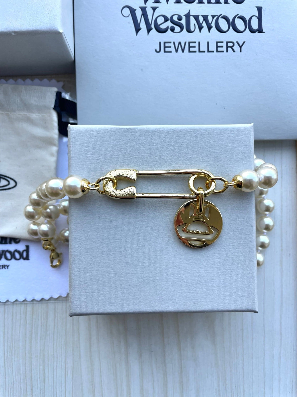 Vivienne Westwood 2026 Pearl & Pin Bracelet