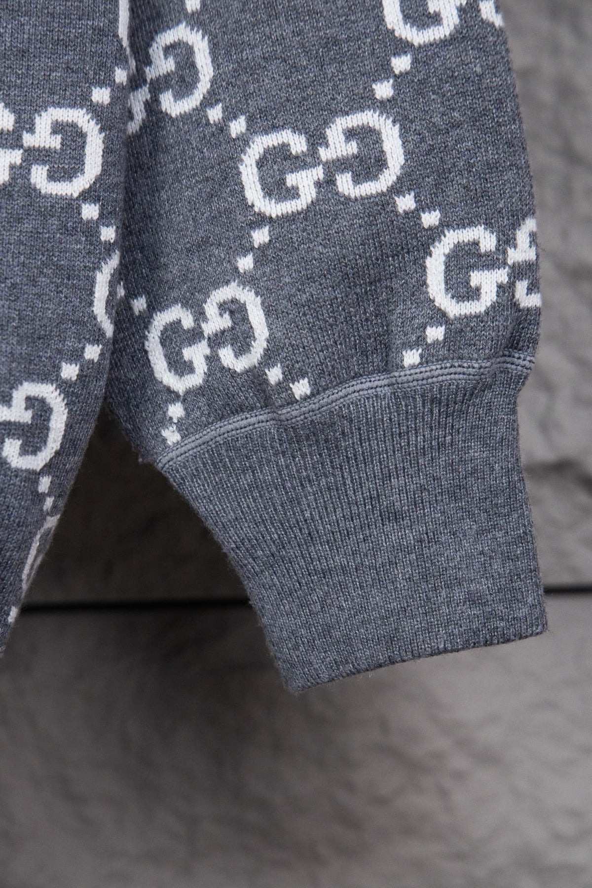 Gucci Unisex M244 Jacquard Crewneck Sweater