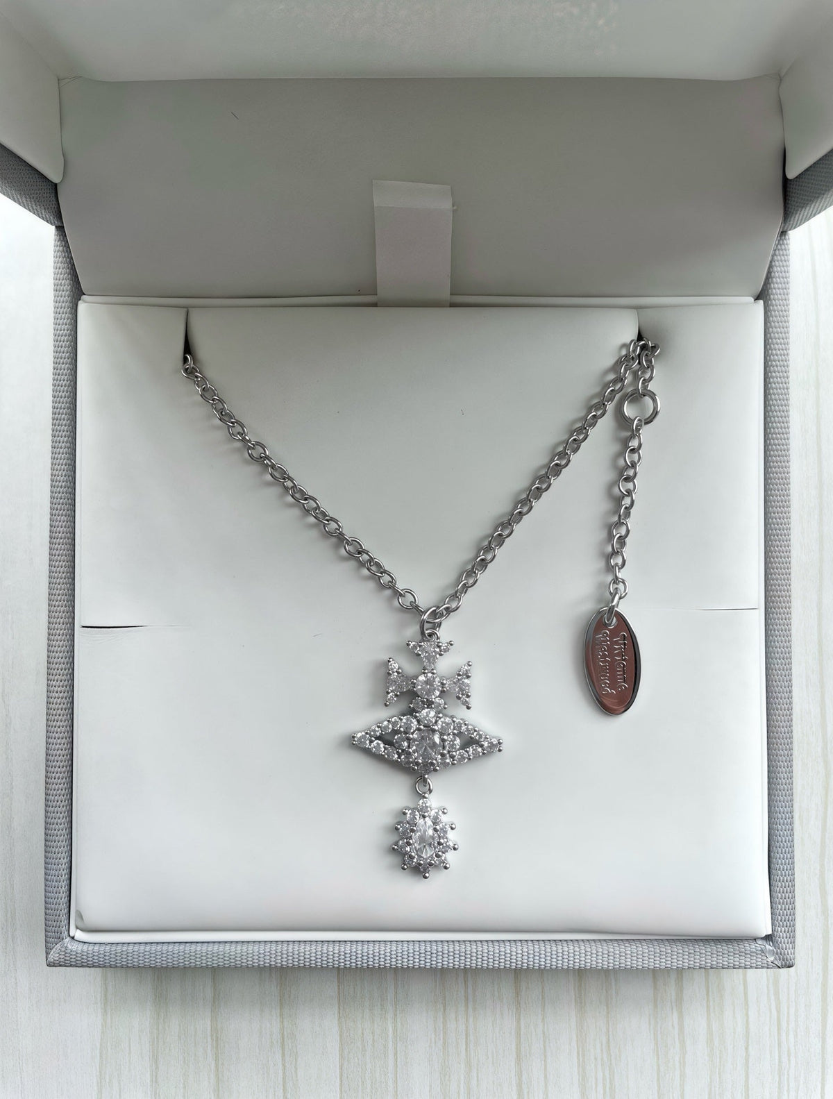 Vivienne Westwood 2026 Rhinestone Collar Necklace