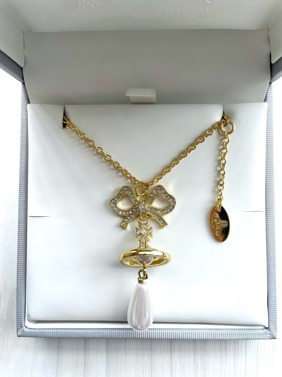 Vivienne Westwood 2026 Pearl & Rhinestone Necklace
