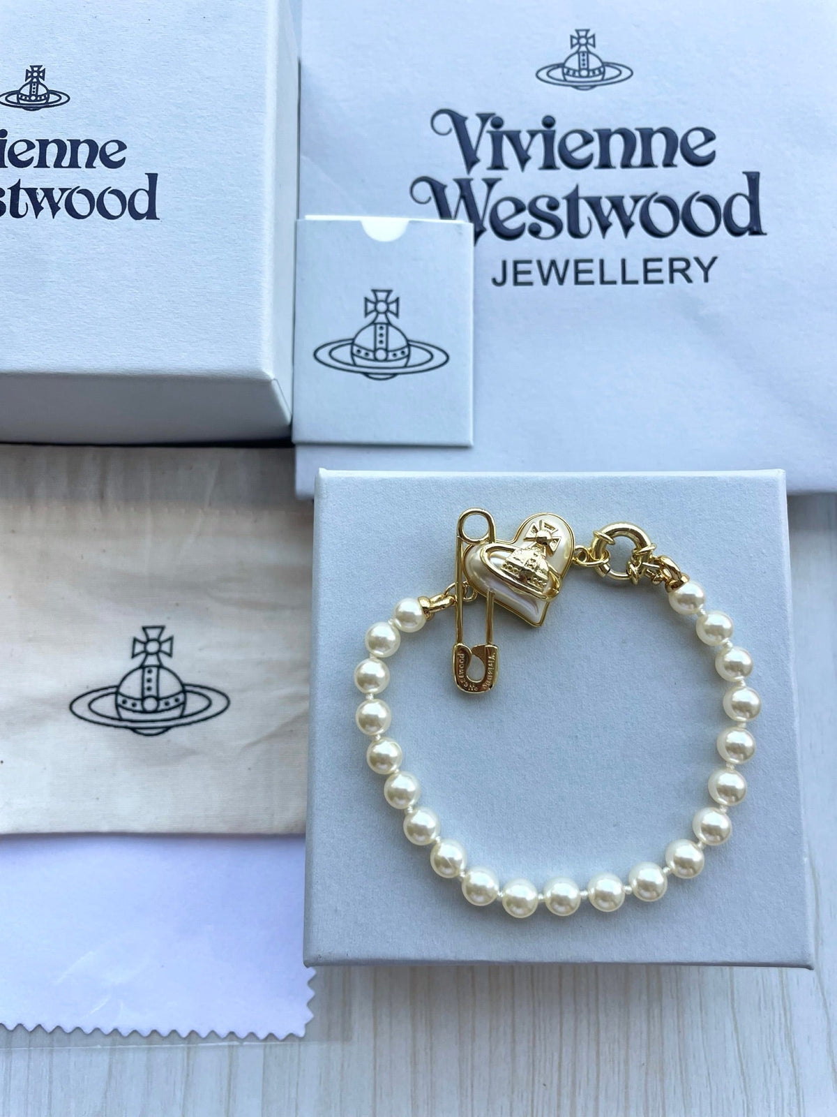 Vivienne Westwood 2026 Pearl Necklace